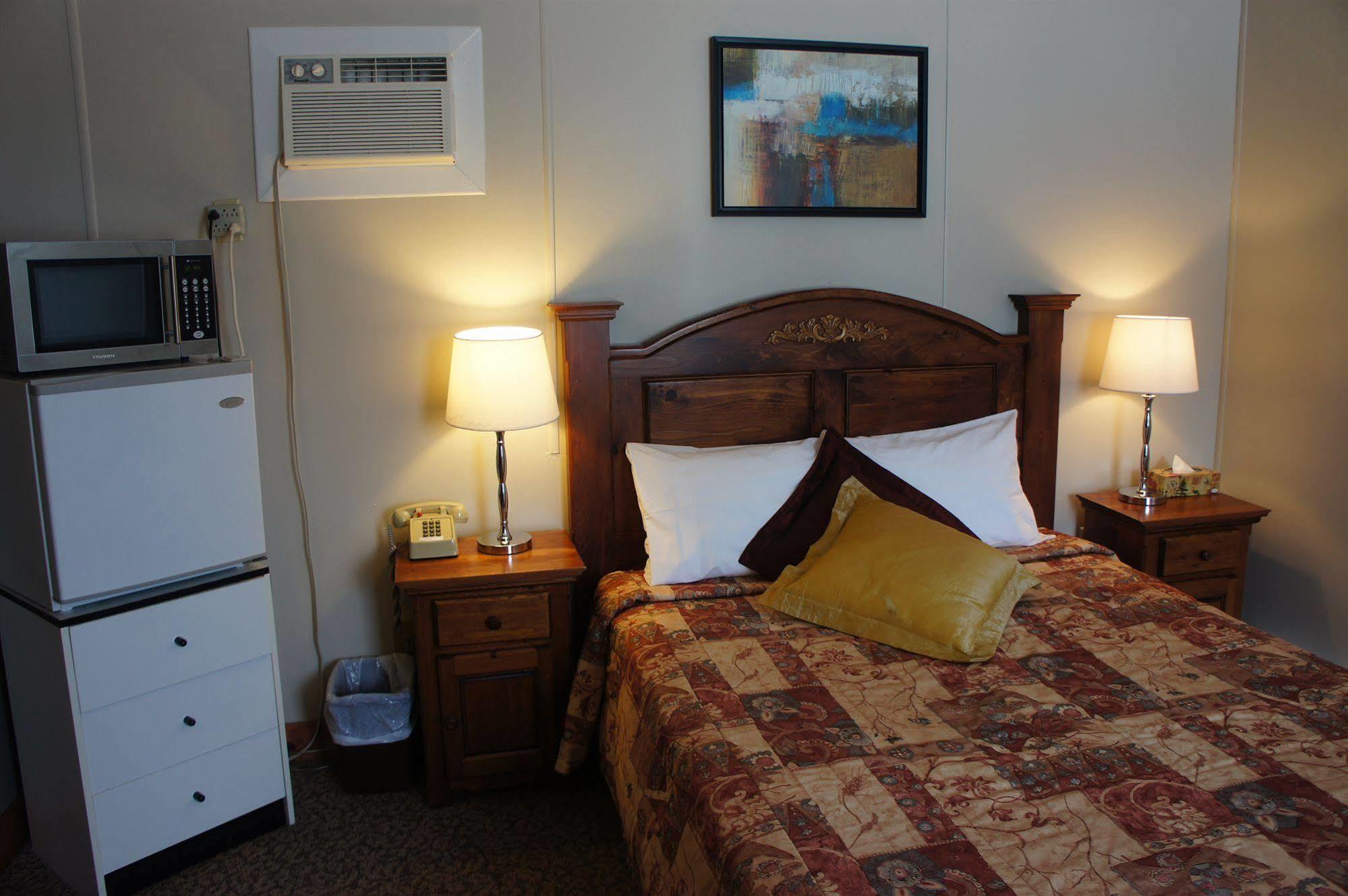 Motel Clair Mont แซ็ง-อากาท-เด-มง ภายนอก รูปภาพ